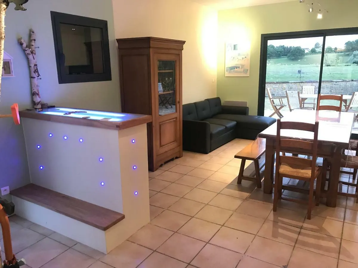 Holiday home Domaine Borchamps. Villa Saint-Nizier-sous-Charlieu